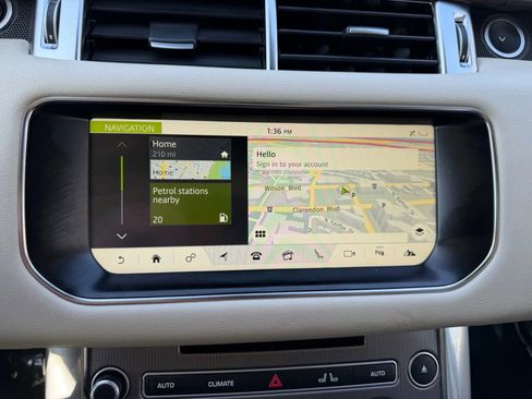 Used 2017 Land Rover Range Rover Sport HSE image 27