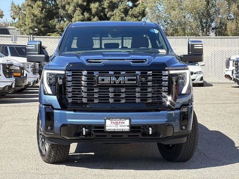 New 2026 GMC Sierra 2500 Denali Ultimate AWD/4WD image 2