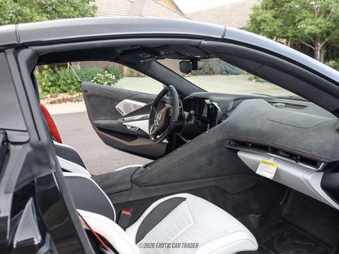 Used 2023 Chevrolet Corvette Z06 RWD image 61