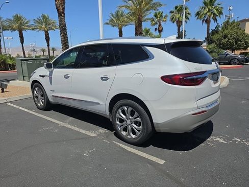 Used 2019 Buick Enclave Avenir w/ Avenir Technology Package AWD/4WD image 2