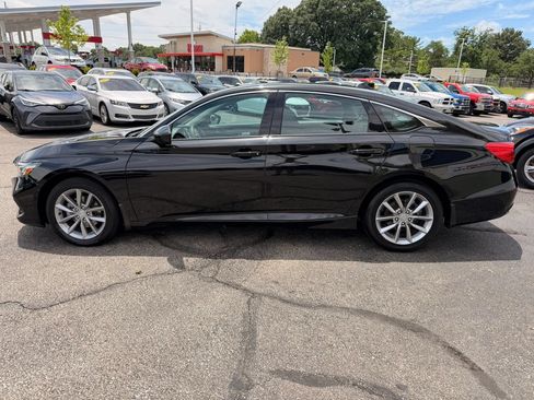 Used 2021 Honda Accord LX image 2