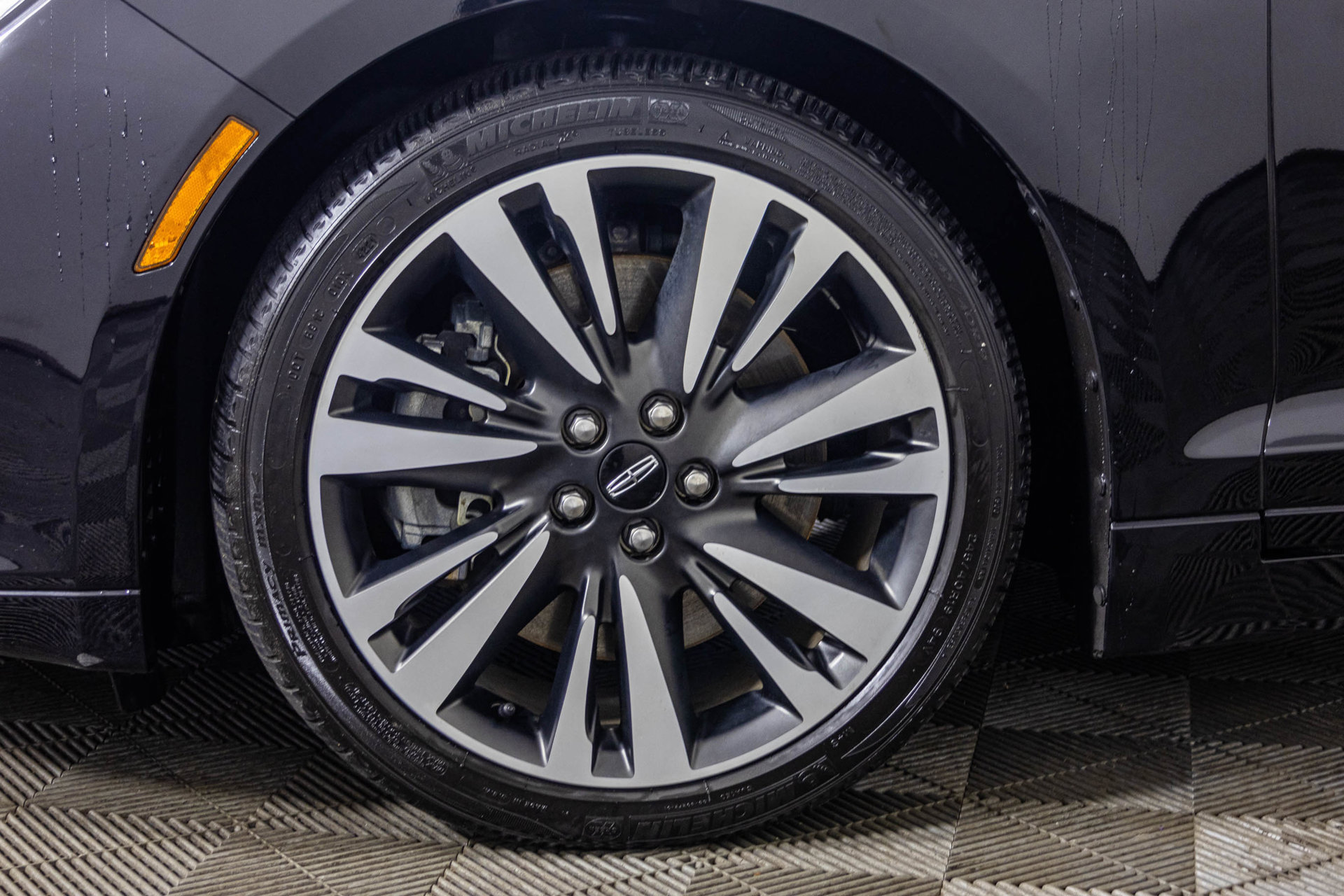 Used 2017 Lincoln MKZ Reserve AWD/4WD image 54