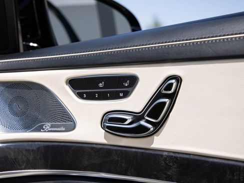 Used 2020 Mercedes-Benz S 560 Sedan image 25
