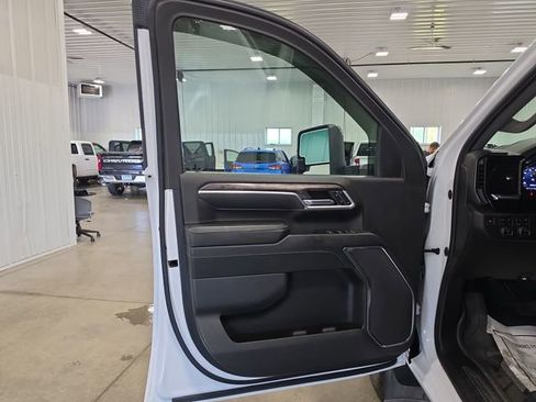 Used 2024 Chevrolet Silverado 3500 LTZ AWD/4WD image 23