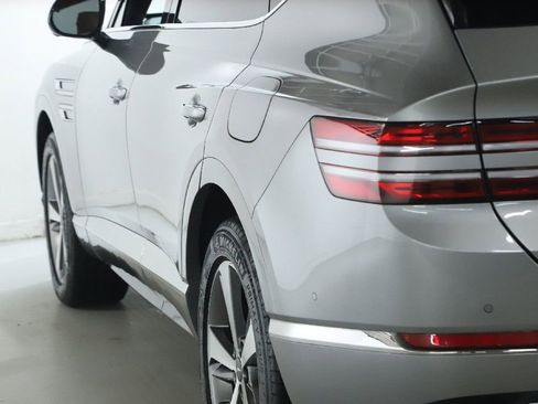 Used 2023 Genesis GV80 3.5T w/ Advanced Package image 43