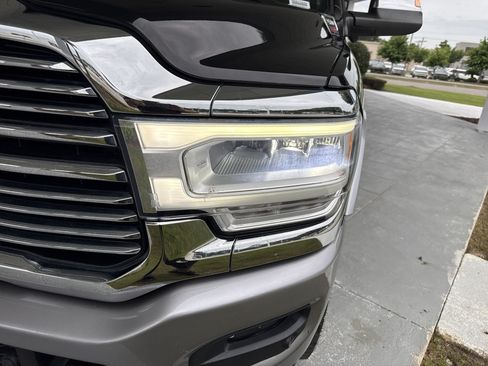 Used 2020 RAM 2500 Laramie AWD/4WD image 5