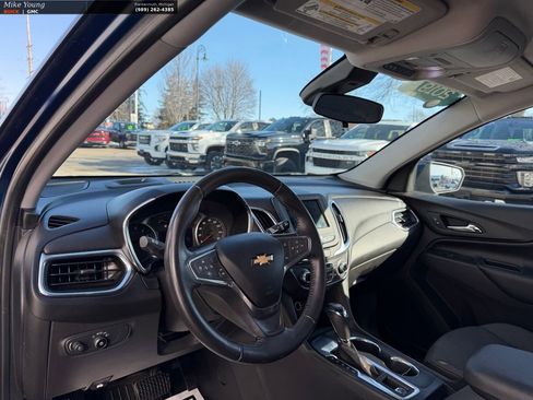 Certified 2019 Chevrolet Equinox LT w/ Driver Convenience Package image 15