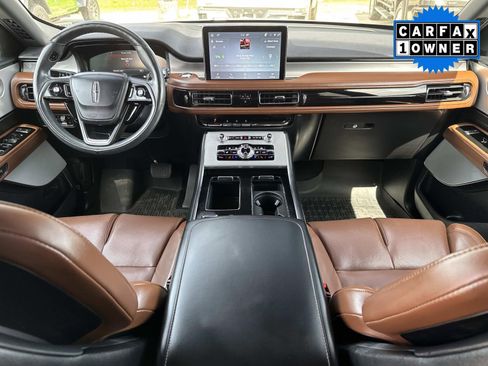 Used 2023 Lincoln Aviator Reserve w/ Equipment Group 201A image 18