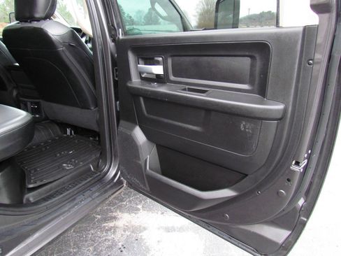 Used 2019 RAM 3500 Tradesman AWD/4WD image 14