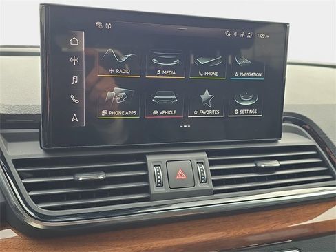 Used 2023 Audi Q5 2.0T Premium Plus w/ Premium Plus Package image 24