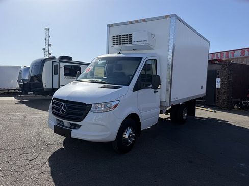 Used 2023 Mercedes-Benz Sprinter 3500 image 6