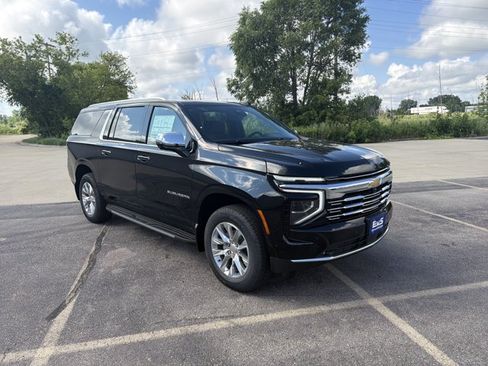 New 2026 Chevrolet Suburban Premier AWD/4WD image 3