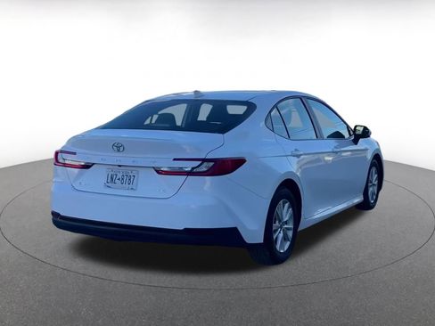 Used 2025 Toyota Camry LE image 15
