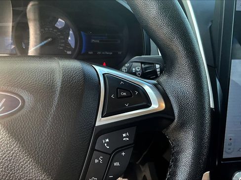 Used 2022 Ford Edge SEL w/ Convenience Package image 14