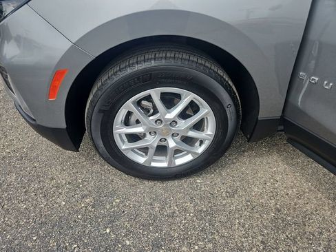 Used 2024 Chevrolet Equinox LT FWD image 26