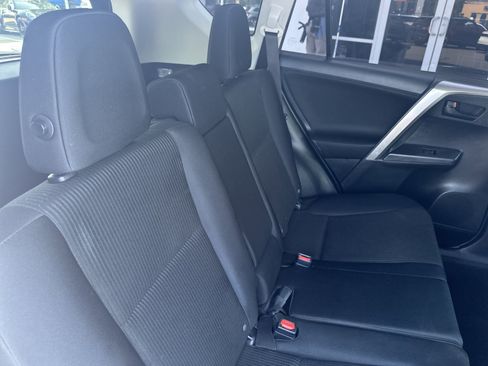 Used 2018 Toyota RAV4 LE FWD image 25