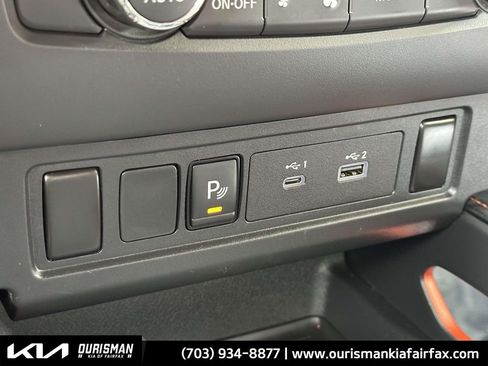 Used 2023 Nissan Frontier PRO-4X w/ Technology Package image 7