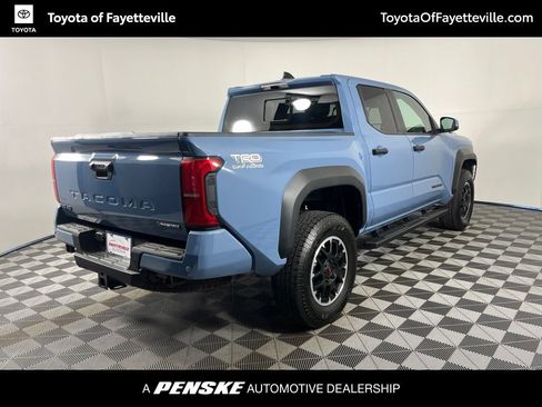 Used 2026 Toyota Tacoma TRD Off-Road w/ TRD Off Road Upgrade Package AWD/4WD image 5