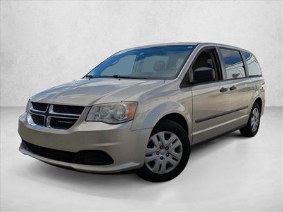 Used 2014 Dodge Grand Caravan American Value Package w/ UConnect Hands-Free Group
