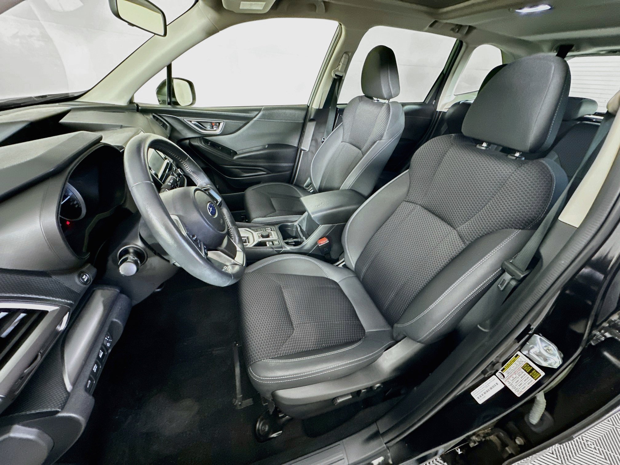 Used 2024 Subaru Forester Premium AWD/4WD image 13