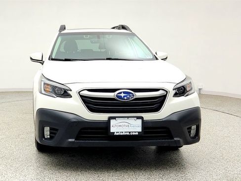 Used 2022 Subaru Outback Premium AWD/4WD image 2