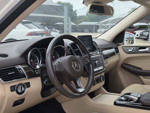 Used 2017 Mercedes-Benz GLE 350 image 8