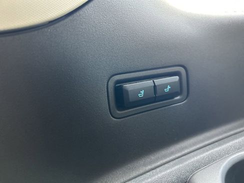 Used 2025 Ford Expedition Max Platinum AWD/4WD image 36