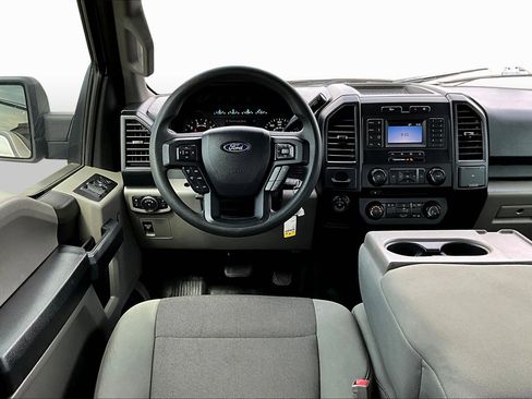 Used 2018 Ford F150 XL image 5