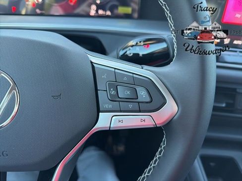 New 2026 Volkswagen Tiguan SE image 15