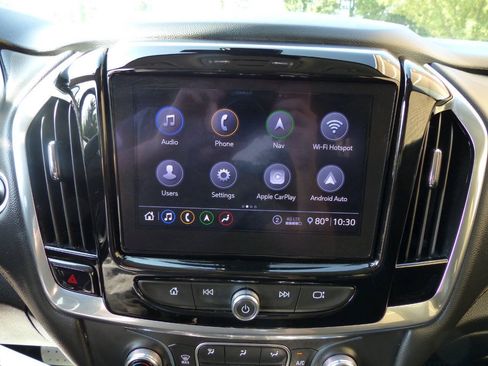 Used 2020 Chevrolet Traverse LT w/ LT Premium Package FWD image 29