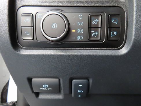 Used 2025 Ford F250 Platinum image 61