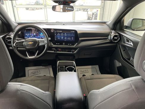 Used 2025 Chevrolet Equinox LT AWD/4WD image 20
