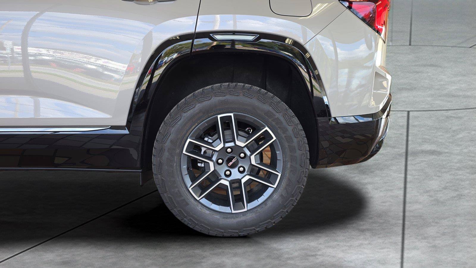 New 2027 GMC Terrain AT4 w/ Convenience Package III AWD/4WD image 32