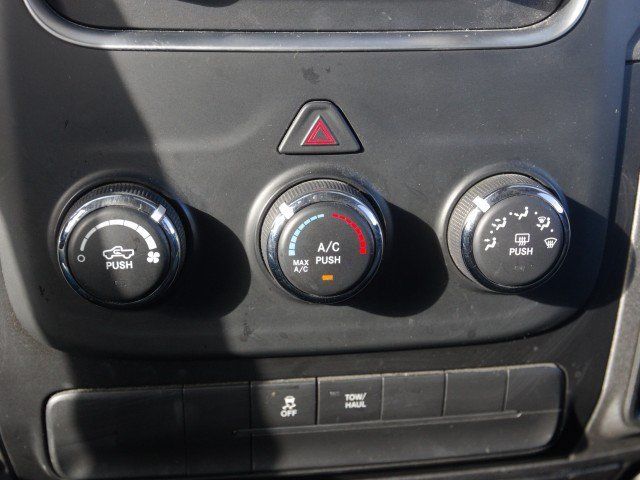 Used 2015 RAM 1500 Express AWD/4WD image 23