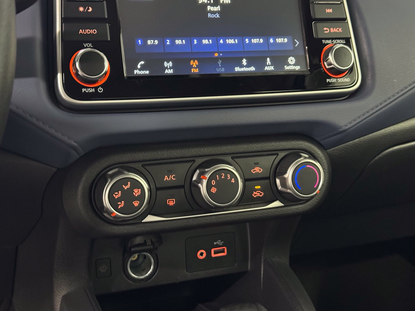 Certified 2024 Nissan Versa SV FWD image 21