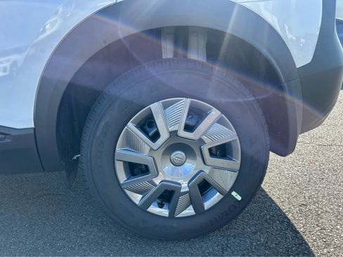 New 2026 Nissan Kicks S image 5