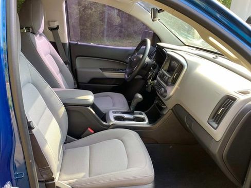 Used 2019 Chevrolet Colorado LT w/ Safety Package RWD image 35