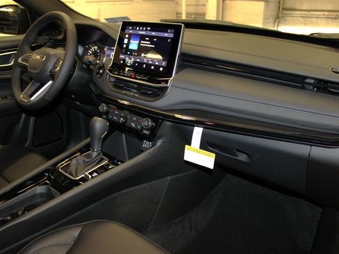 New 2026 Jeep Compass Limited image 27