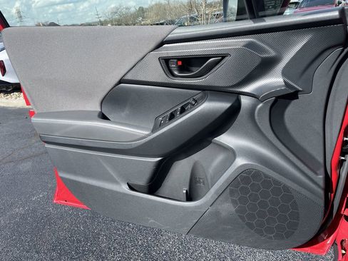 Used 2025 Subaru Crosstrek 2.0i Premium image 20