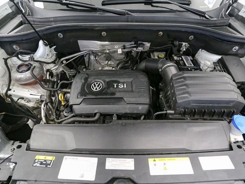 Certified 2022 Volkswagen Atlas Cross Sport SE AWD/4WD image 16