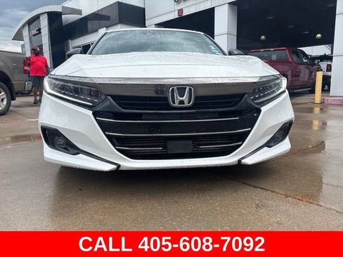 Used 2021 Honda Accord Sport image 2