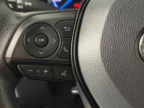 Used 2024 Toyota RAV4 XLE AWD/4WD image 17