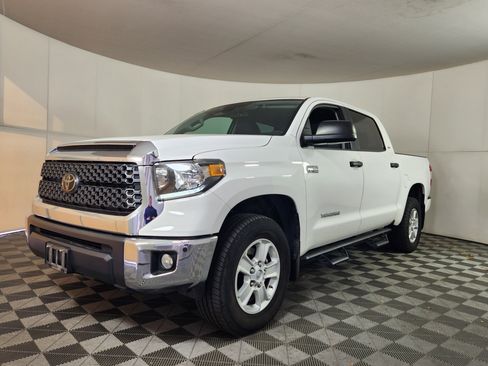 Used 2021 Toyota Tundra SR5 image 3
