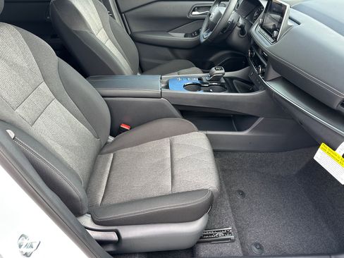 New 2026 Nissan Rogue SV w/ Cold Weather Package FWD image 13