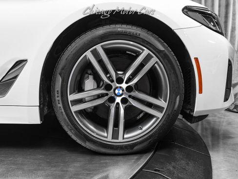 Used 2022 BMW 530i xDrive w/ Premium Package AWD/4WD image 57