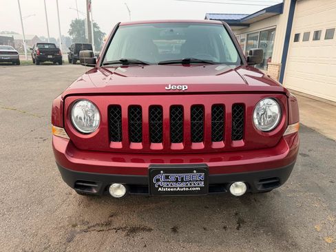 Used 2015 Jeep Patriot High Altitude AWD/4WD image 8