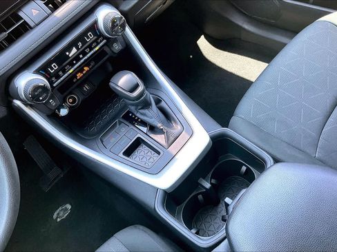 Used 2024 Toyota RAV4 XLE w/ Convenience Package FWD image 17