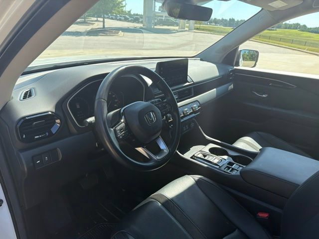 Used 2025 Honda Pilot EX-L image 6