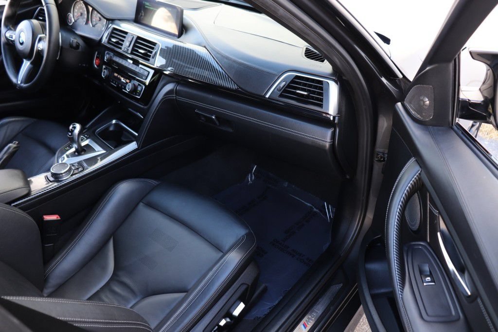 Used 2016 BMW M3 w/ Executive Package RWD image 29