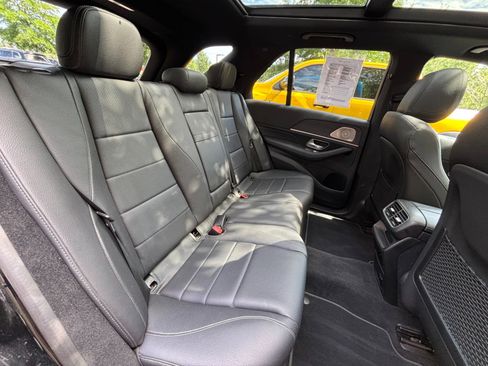 Used 2021 Mercedes-Benz GLE 350 image 23